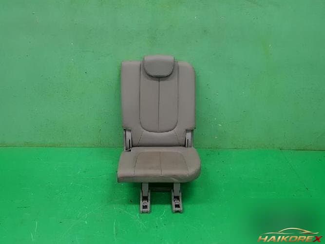 Kia Carens 2007 — сиденье