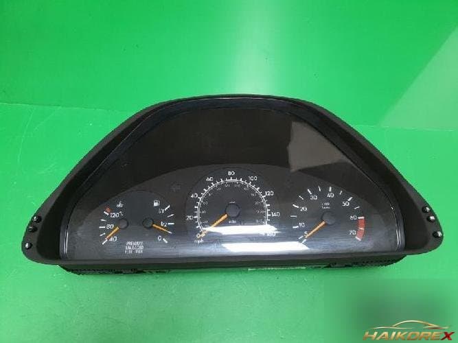 Mercedes-Benz E-класс 1998 — щиток приборов