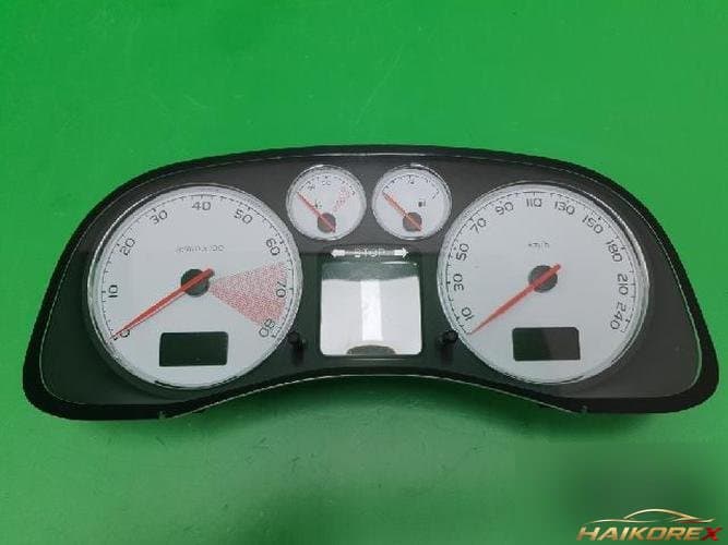 Peugeot 307 2008 — панель приборов