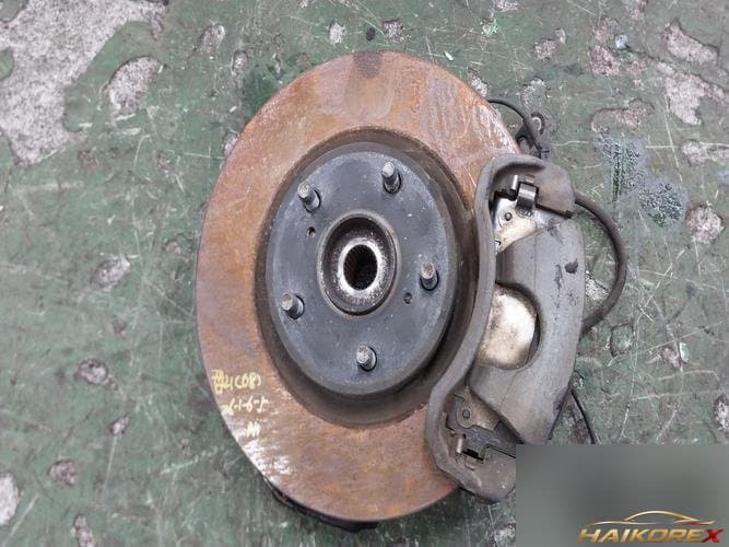 Toyota Camry 2008 — передний поворотный кулак (правый)