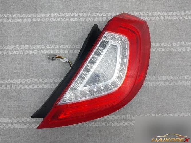 Ford MKS 2014 — комбинированный фонарь задний правый