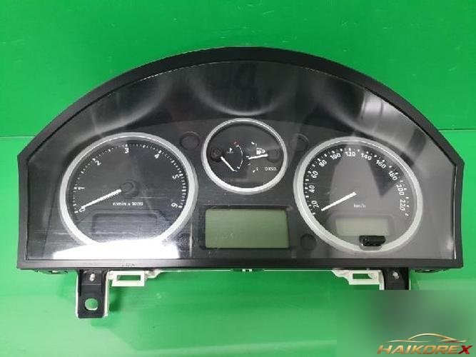 Land Rover Range Rover 2007 — приборная панель YAC502210
