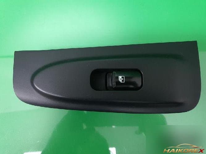 Hyundai Starex 2011 — кнопка стеклоподъемника передняя левая