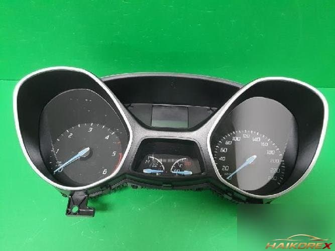 Ford Focus 2014 — приборная панель BM5T 10849 BCG