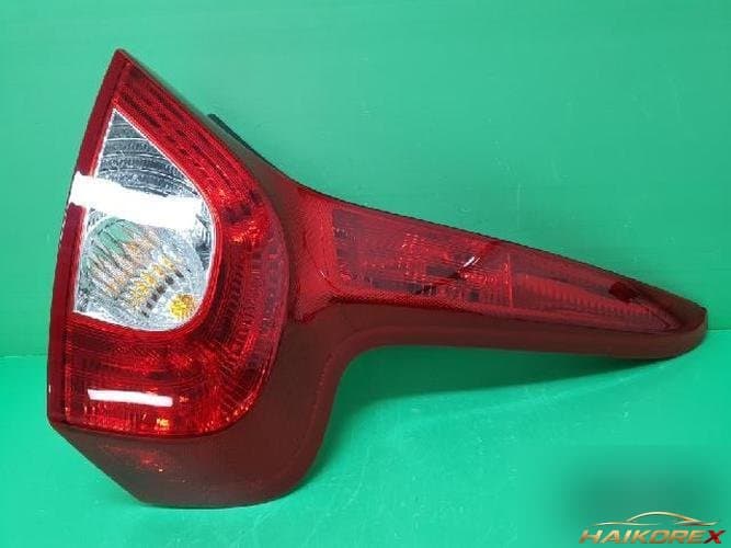 Volvo C30 2009 — комбинированный фонарь задний правый (пассажирский)