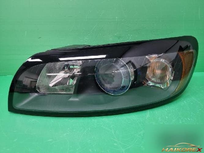 Volvo C30 2009 — фара левая 31214541
