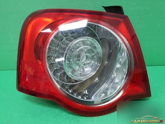Volkswagen Passat 2007 — комбинированный задний фонарь правый (пассажирский) 3C5 945 095C