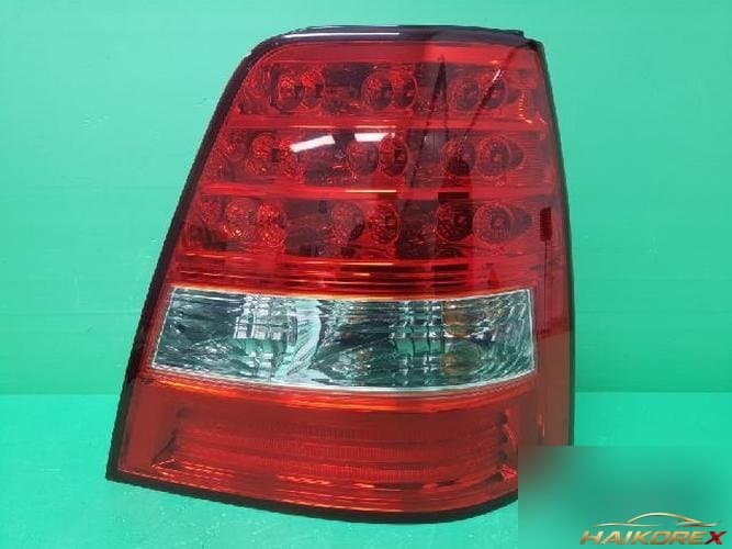 Kia Sorento 2007 — комбинированный фонарь задний правый (пассажирский)