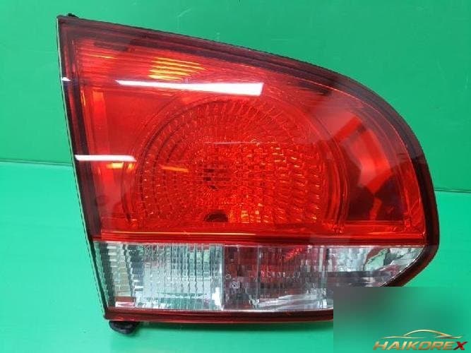 Volkswagen Golf 2010 — накладка двери задней левой 5K0 945 093 G