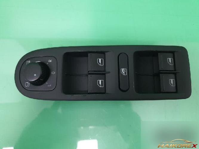 Volkswagen Golf 2010 — кнопка стеклоподъемника 1K0 959 565 J