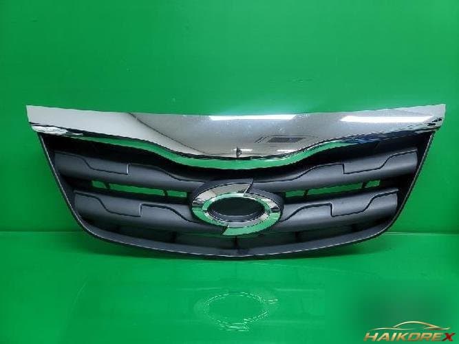 Renault QM5 2009 — решётка радиатора 62070JY60A 2