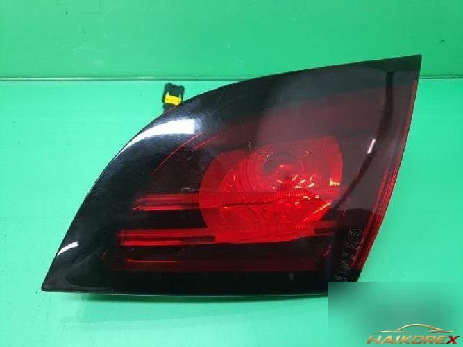 Citroen DS4 2013 — накладка крышки багажника