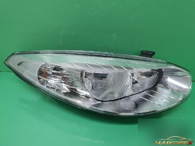 Renault SM3 2010 — фара правая 260100047R
