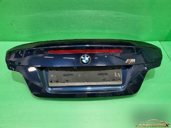 BMW 1 Series 2010 — крышка багажника