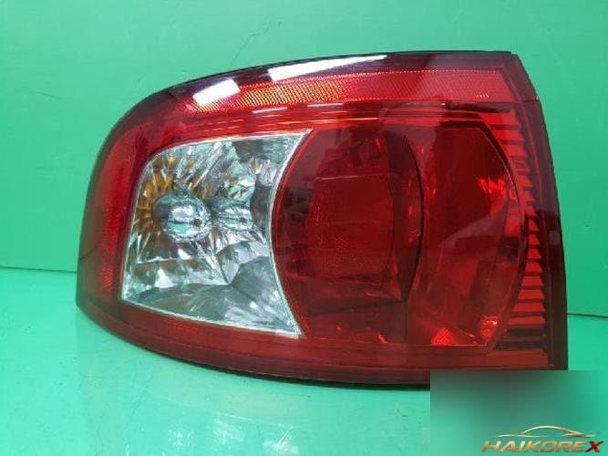 Kia Optima 2005 — комбинированный фонарь задний левый