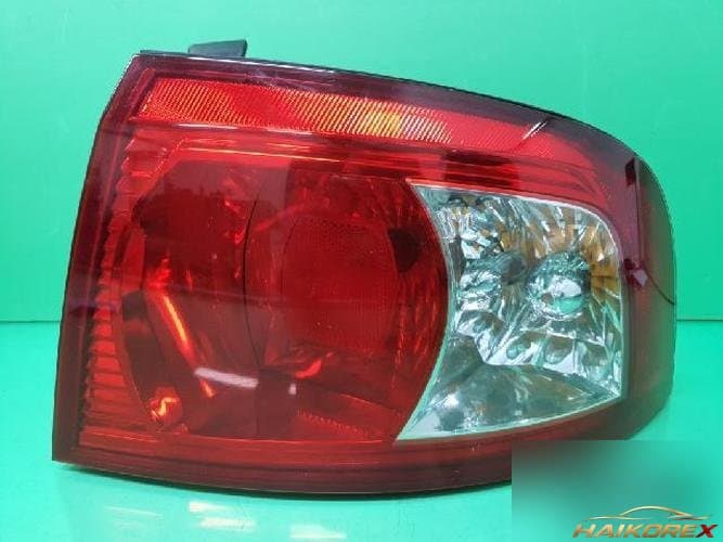 Kia Optima 2005 — задний фонарь в сборе правый
