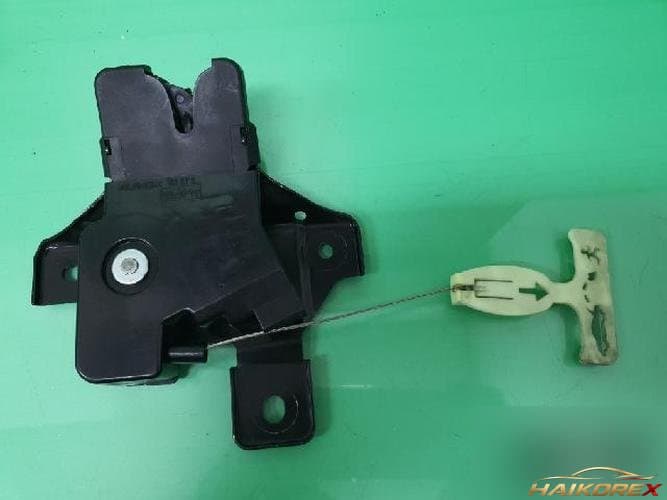 Ford MKS 2011 — прочие детали 8G1A 5443282 AC
