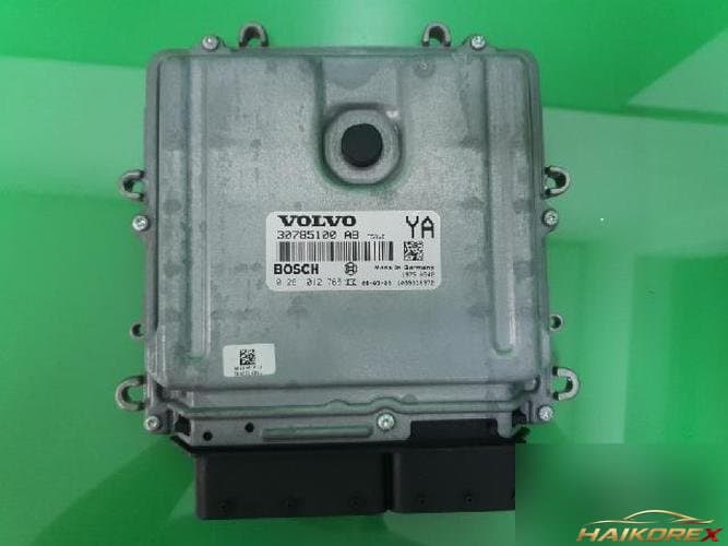 Volvo S80 2008 — блок управления двигателем ECU 30785100 AB 17