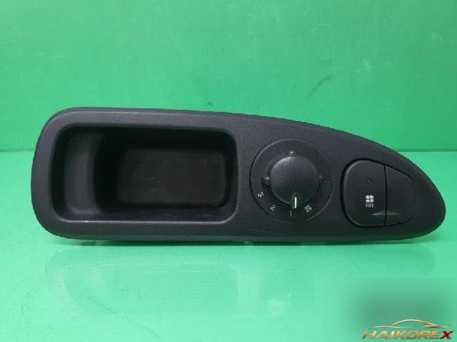 Hyundai Grand Starex 2007 — кнопка стеклоподъемника правая