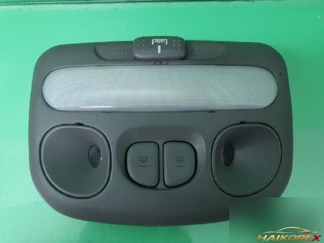 Hyundai Grand Starex 2007 — салонный светильник 2