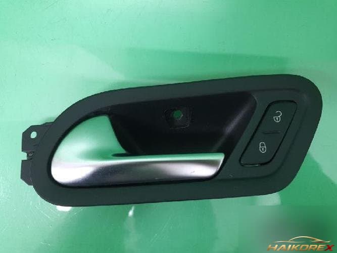Volkswagen Eos 2009 — дверной замок (catch)