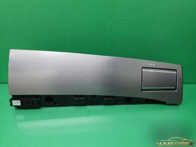 Jaguar XF 2009 — панель приборов (торпедо)