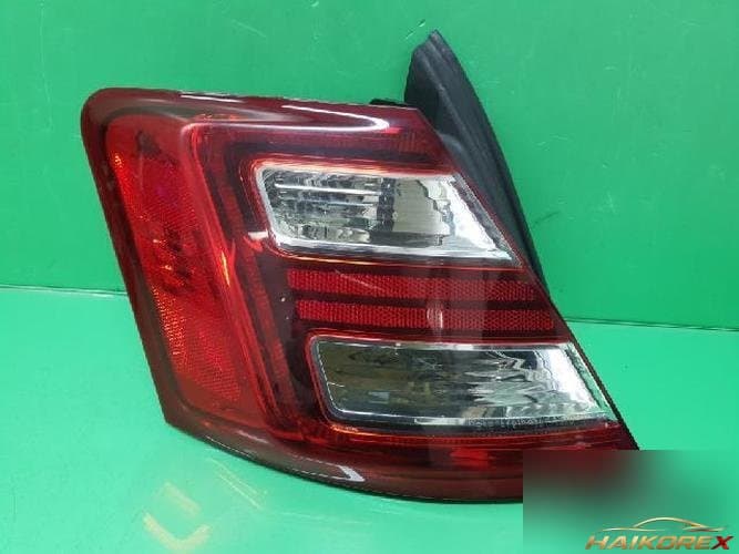 Ford Taurus 2015 — комбинированный фонарь задний левый DG13-13B505-A