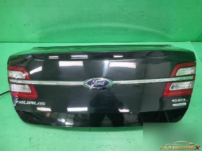 Ford Taurus 2015 — крышка багажника