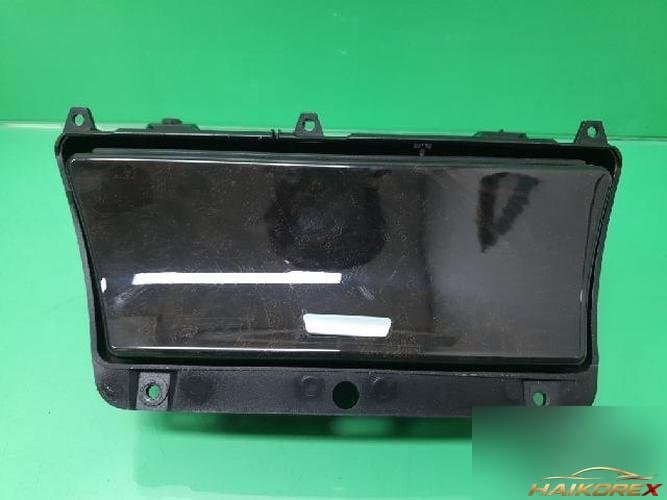 BMW X-series 2007 — торпедо (панель приборов) 3411706