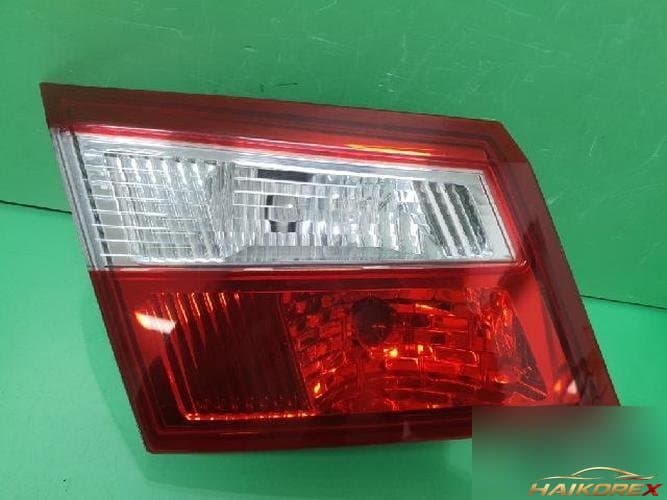 Renault SM5 2010 — накладка задней двери левая 265550031R