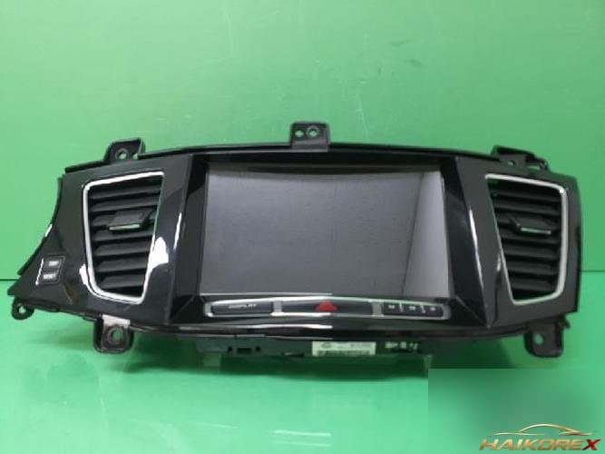 Kia K7 2011 — панель приборов