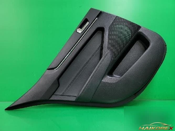 Kia K7 2011 — накладка задней двери левая 83301 3R100HAM