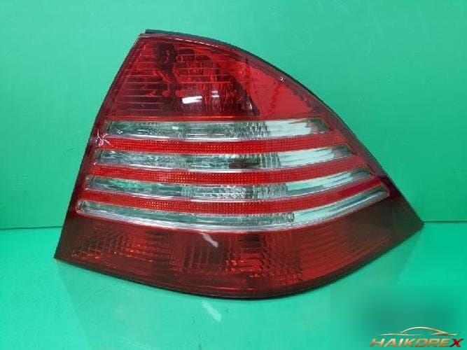 Mercedes-Benz S-Class 2004 — комбинированный фонарь задний правый 2208200854