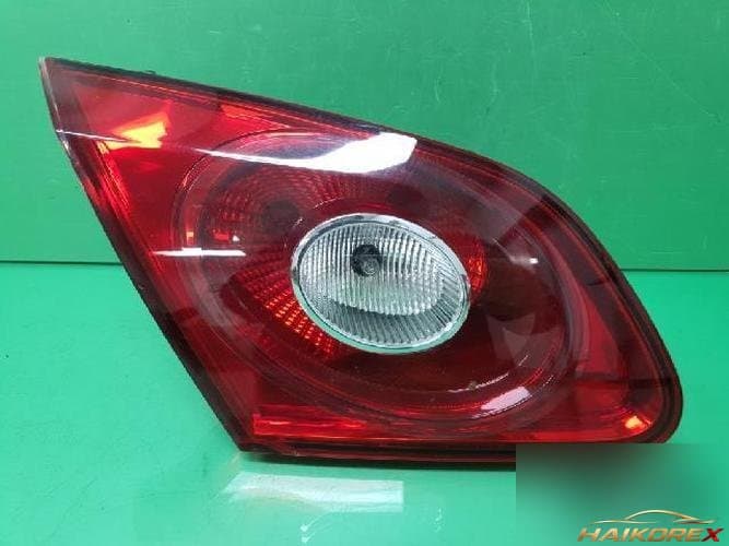 Volkswagen CC 2010 — накладка задней двери левая