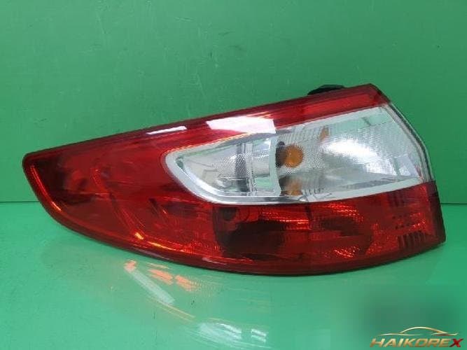 Renault SM3 2011 — комбинированный фонарь задний левый
