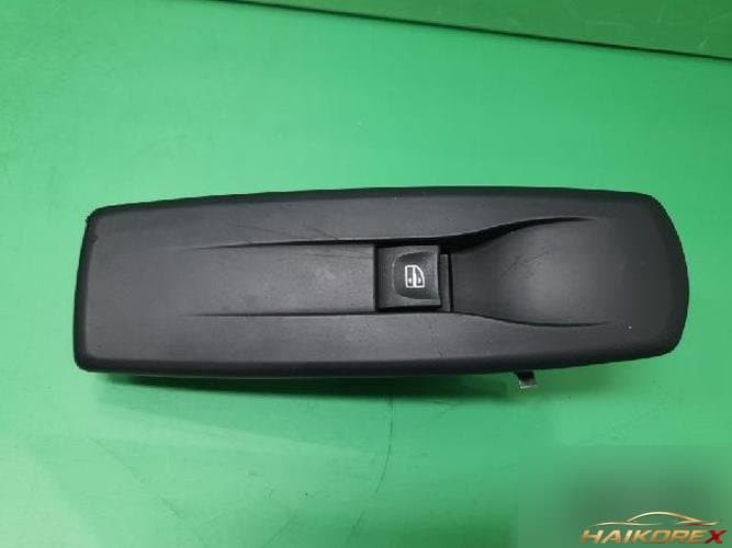 Renault SM3 2011 — выключатель стеклоподъемника 10