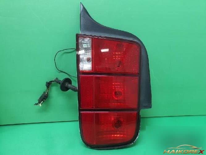 Ford Mustang 2005 — комбинированный фонарь задний правый