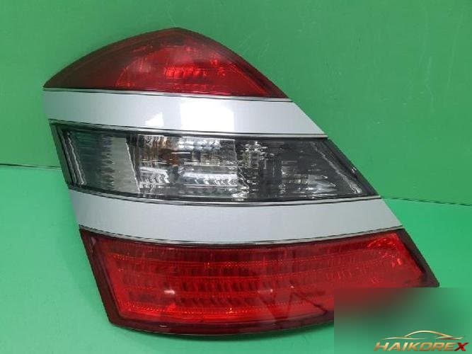 Mercedes-Benz S-Class 2006 — фонарь задний комбинированный правый (пассажирский) A2218200164