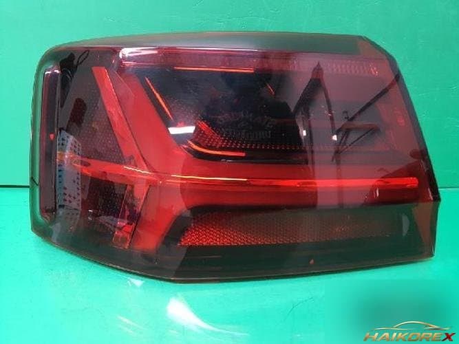 Audi A6 2016 — задний комбинированный фонарь левый 4G5 945 095 E