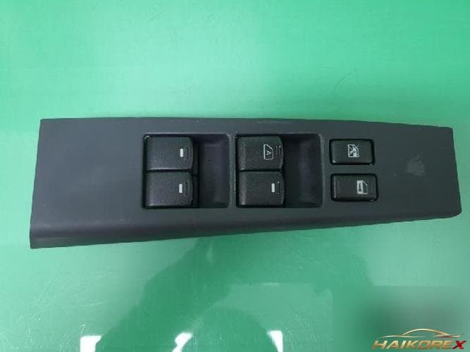Renault SM7 2005 — переключатель стеклоподъемника 52011