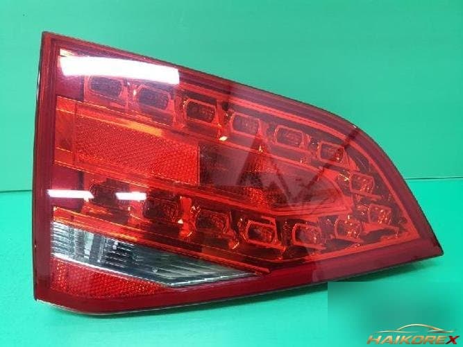 Audi A4 2010 — обивка двери задней левой