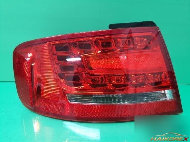 Audi A4 2010 — комбинированный фонарь задний левый (водительский)