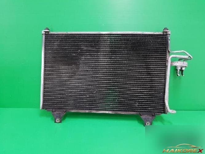 Kia Carens 2000 — конденсор кондиционера 0K2C661480