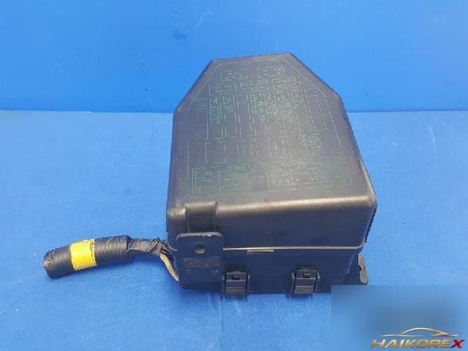 KG Mobility Musso EV 1999 — блок предохранителей (подкапотный) 8232005000