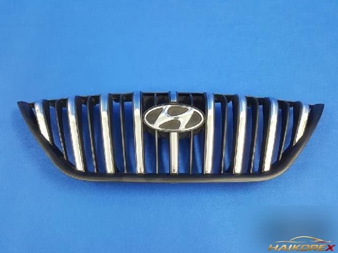 Hyundai Avante 2005 — решётка радиатора 863502D501