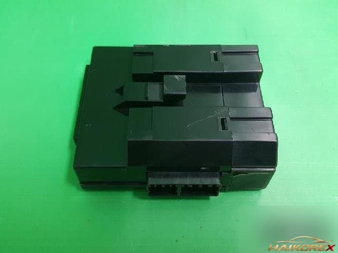 Hyundai Trajet 2000 — блок управления ETACS/BCM 954003A100