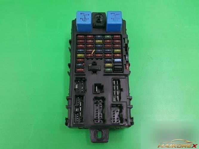 Hyundai Trajet 2000 — блок предохранителей салонный 911103A000