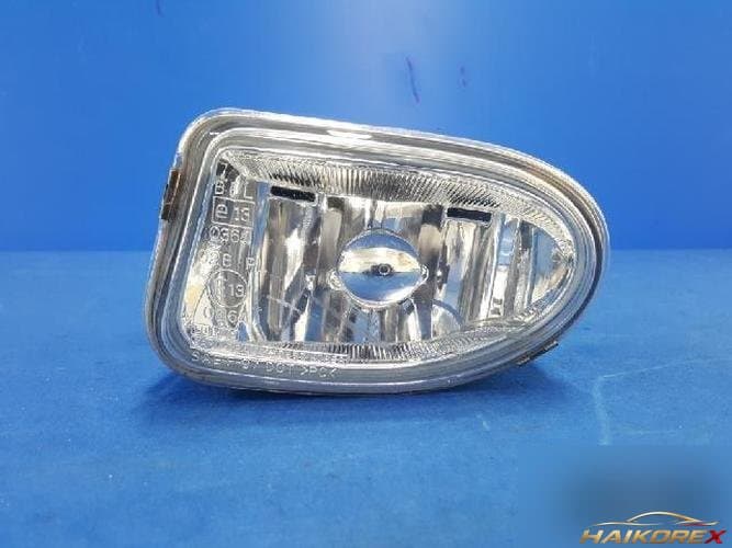 Hyundai Avante 2000 — противотуманная фара левая (водительская сторона) 9220129500