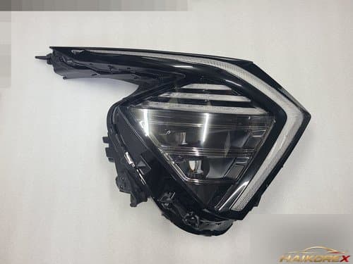 Фара передняя правая LED 13pin 92102P1101