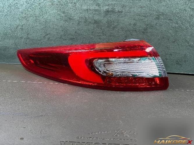 Renault SM3 2015 — комбинированный фонарь задний левый
